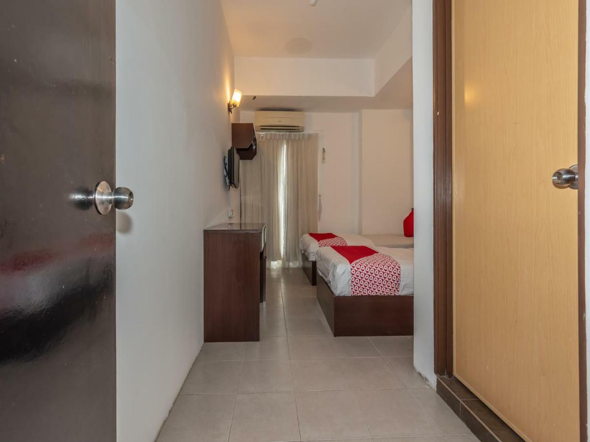 Oyo 1192 Hash House Hotel Malacca Eksteriør billede